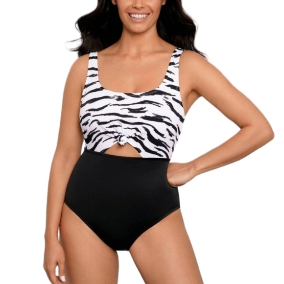 Slimming Control Tie-Front Cut Out One Piece Swimsuit | Beach Betty | Large - Picture 5 of 15